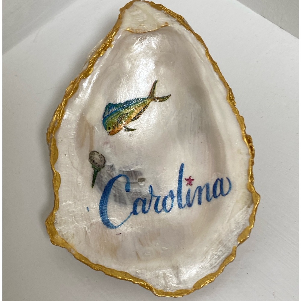 $18 or FREE WITH $40 PURCHASE. NEW OYSTER SHELL CAROLINA KEYS DISH OR RING DISH